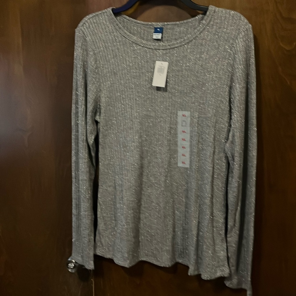 Old Navy
Silver Color